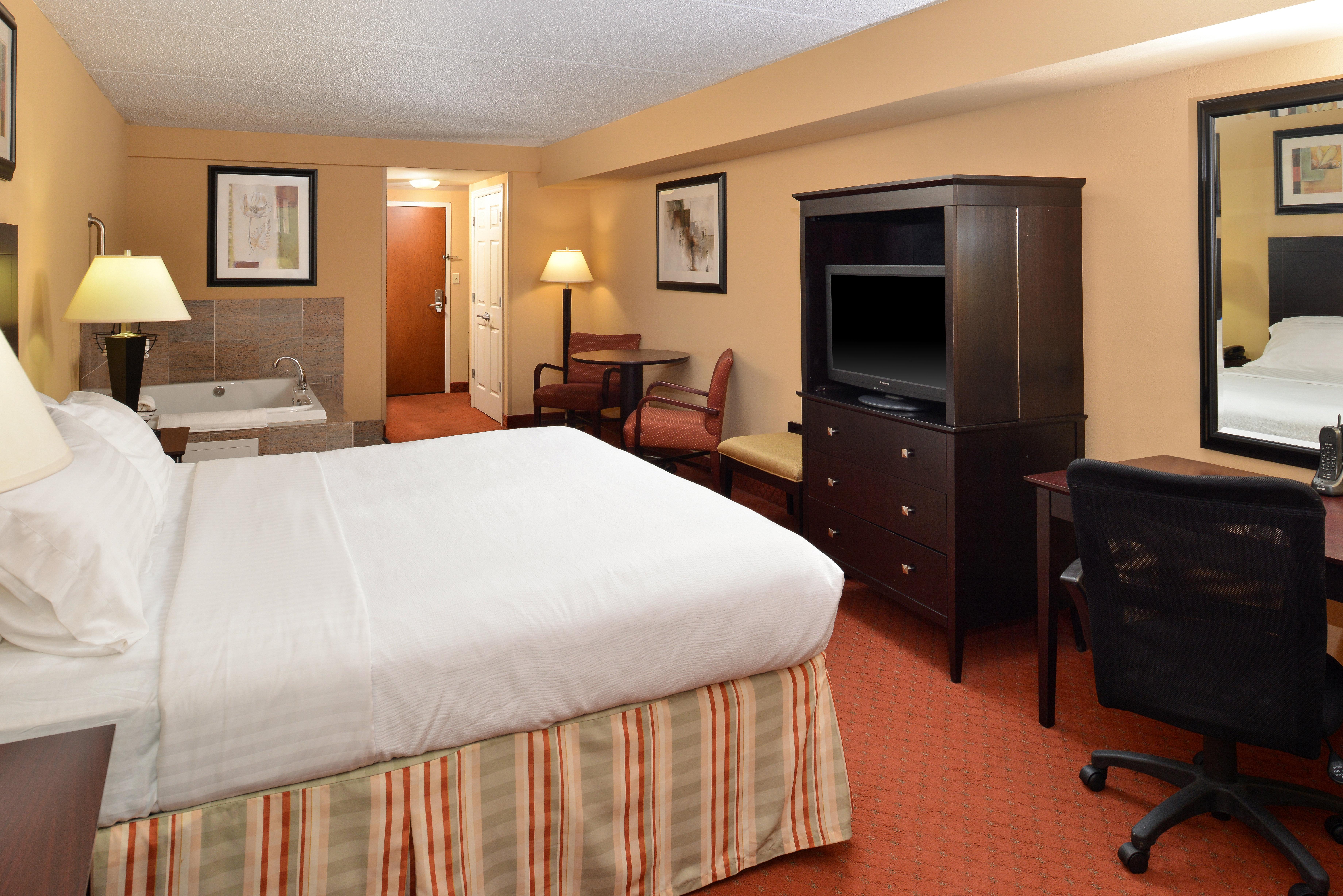 Holiday Inn Martinsburg By Ihg Exterior foto