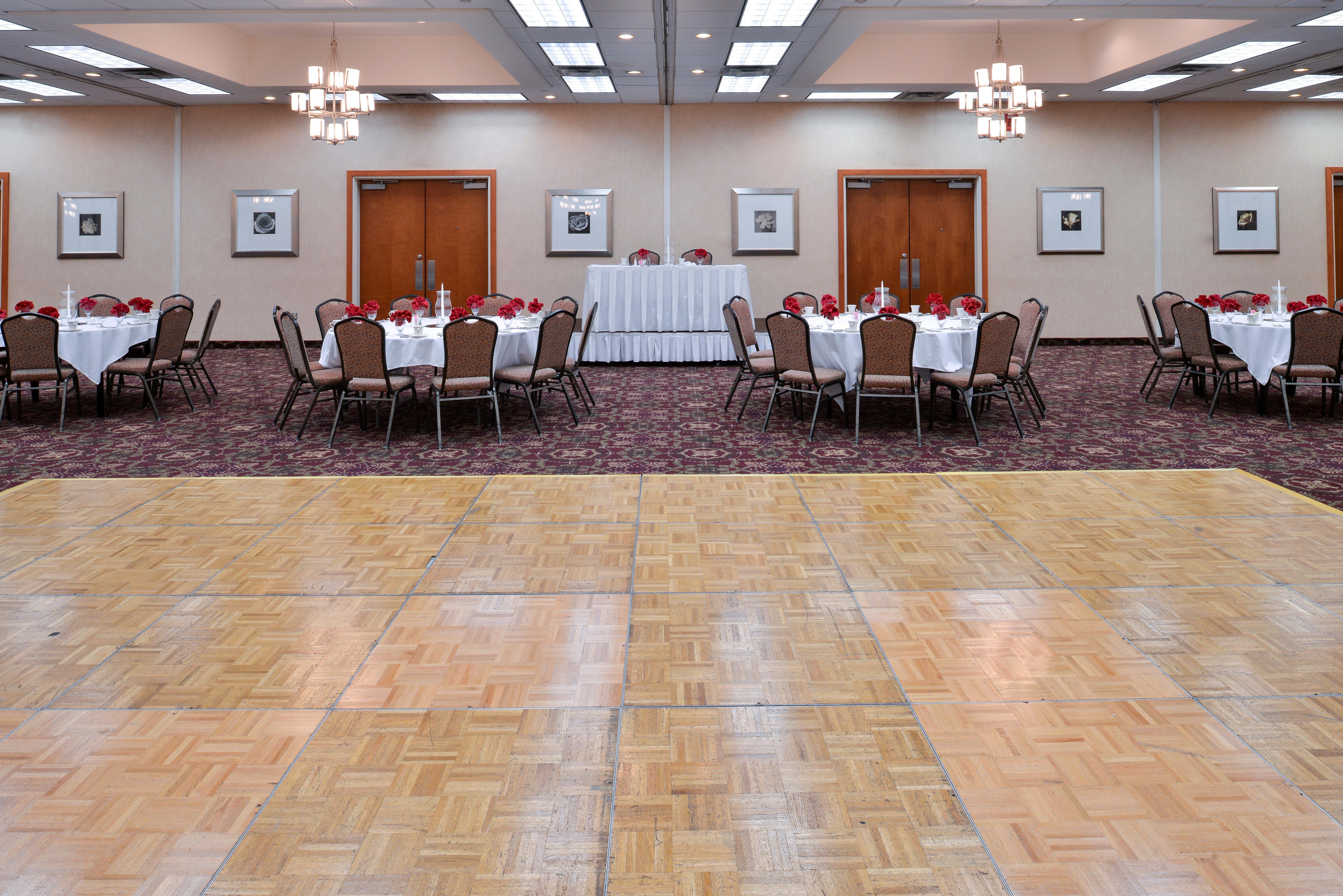 Holiday Inn Martinsburg By Ihg Exterior foto