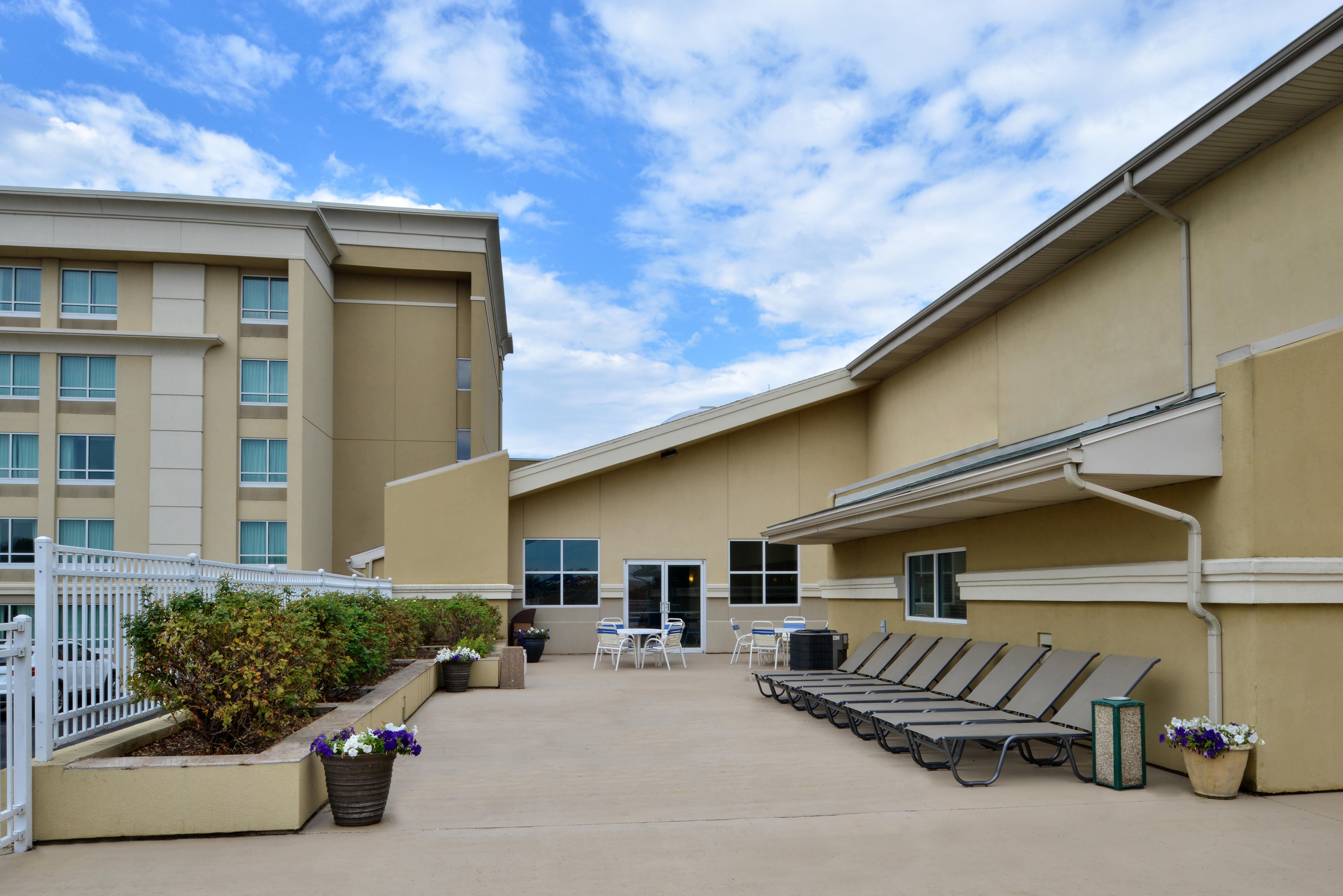 Holiday Inn Martinsburg By Ihg Exterior foto