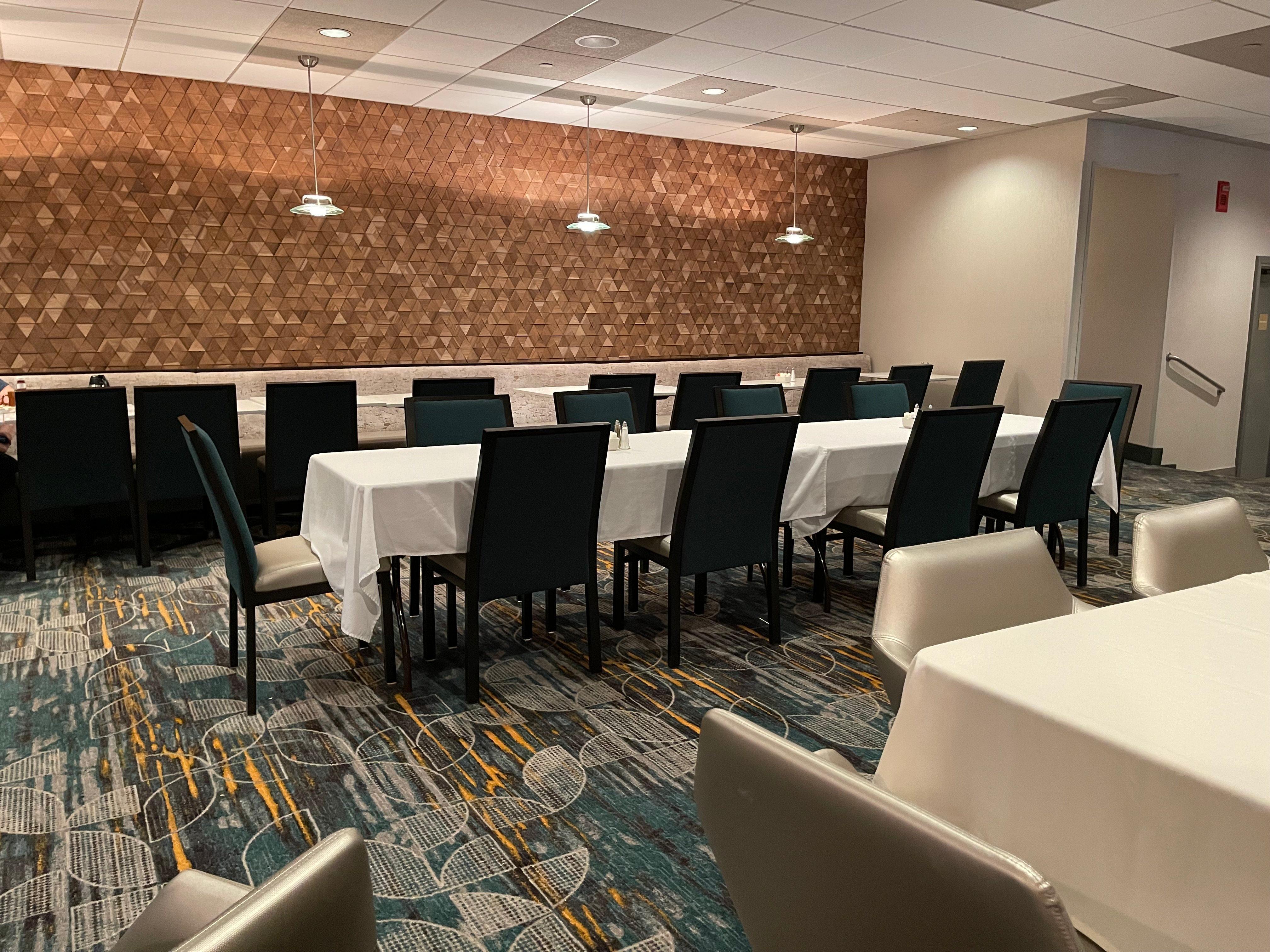 Holiday Inn Martinsburg By Ihg Exterior foto