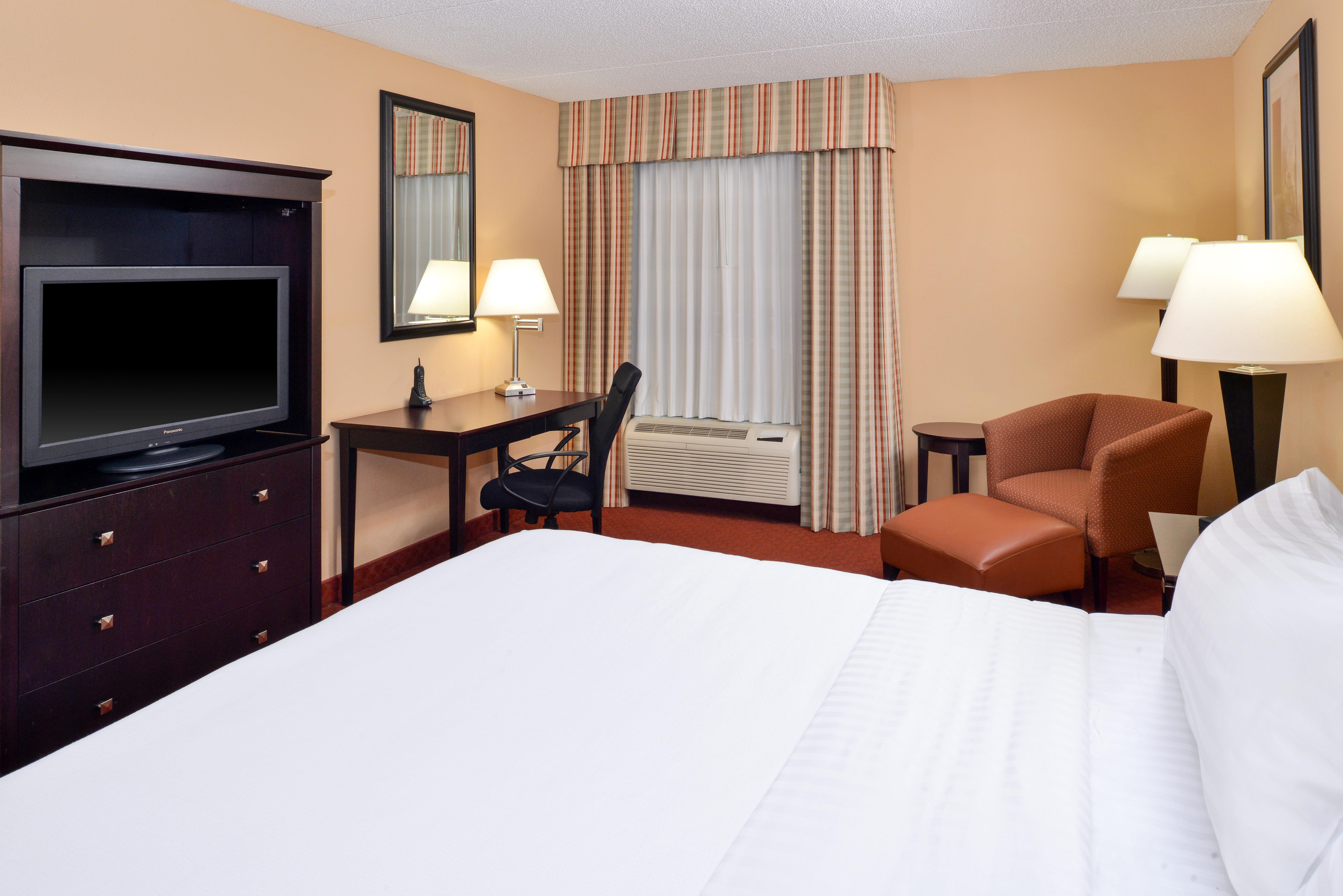 Holiday Inn Martinsburg By Ihg Exterior foto