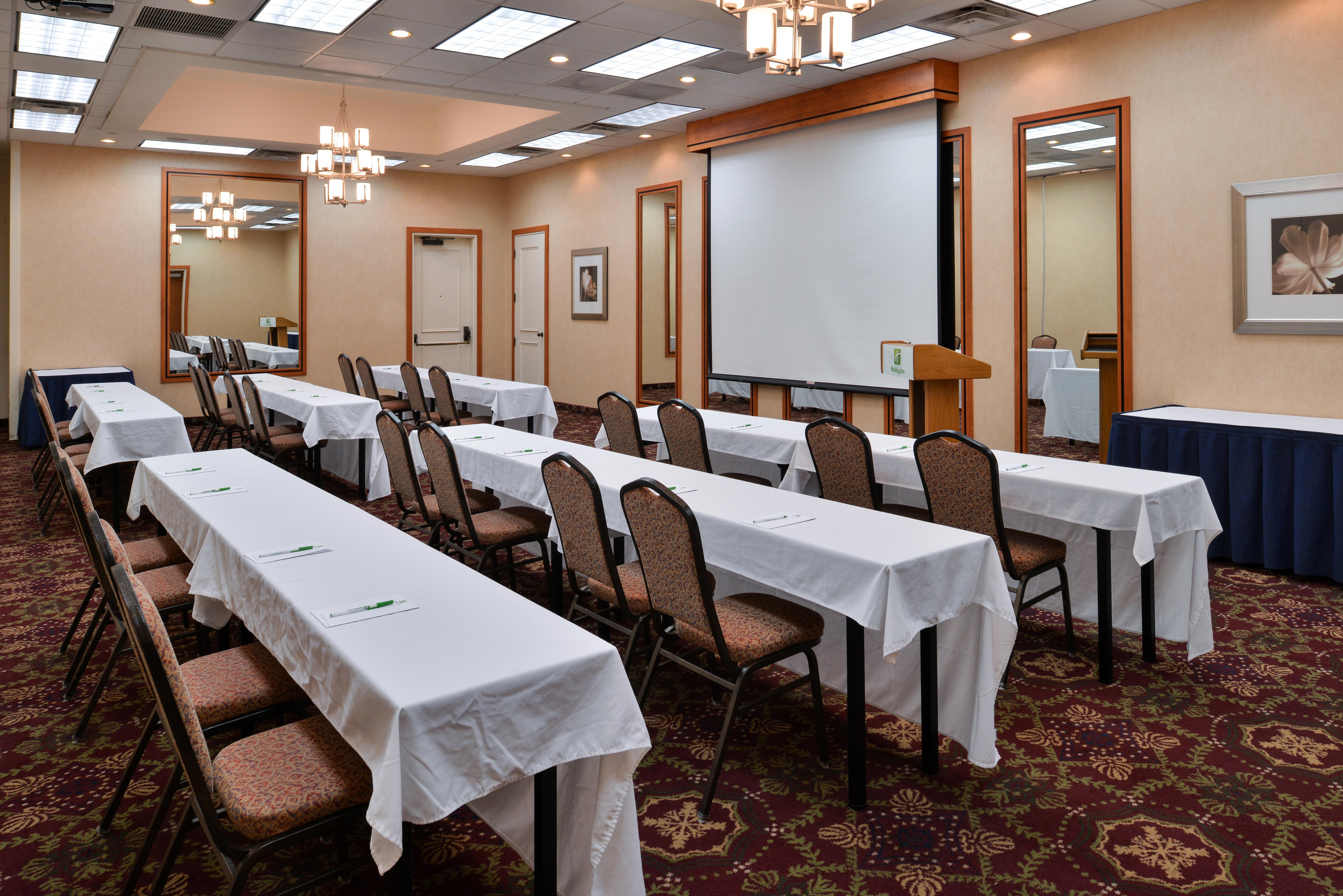 Holiday Inn Martinsburg By Ihg Exterior foto
